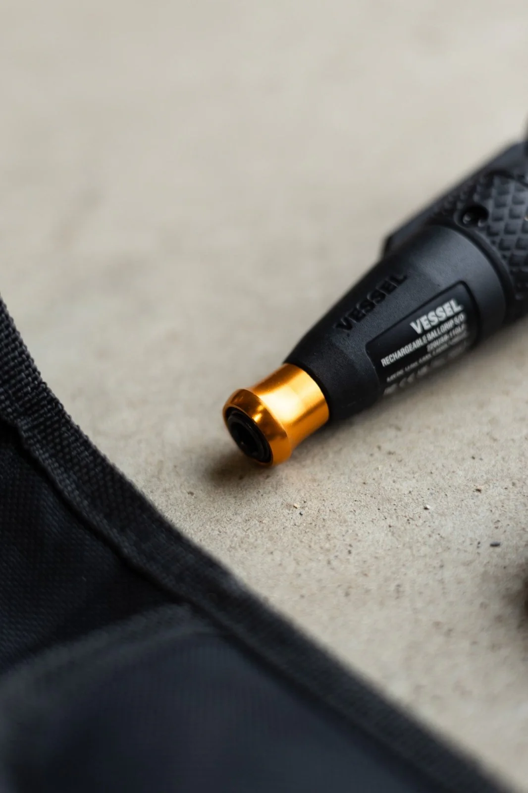 LIMITED EDITION - Vessel USB Rechargeable BALL GRIP Screwdriver Limited Edition Gold Kit - Image 5
