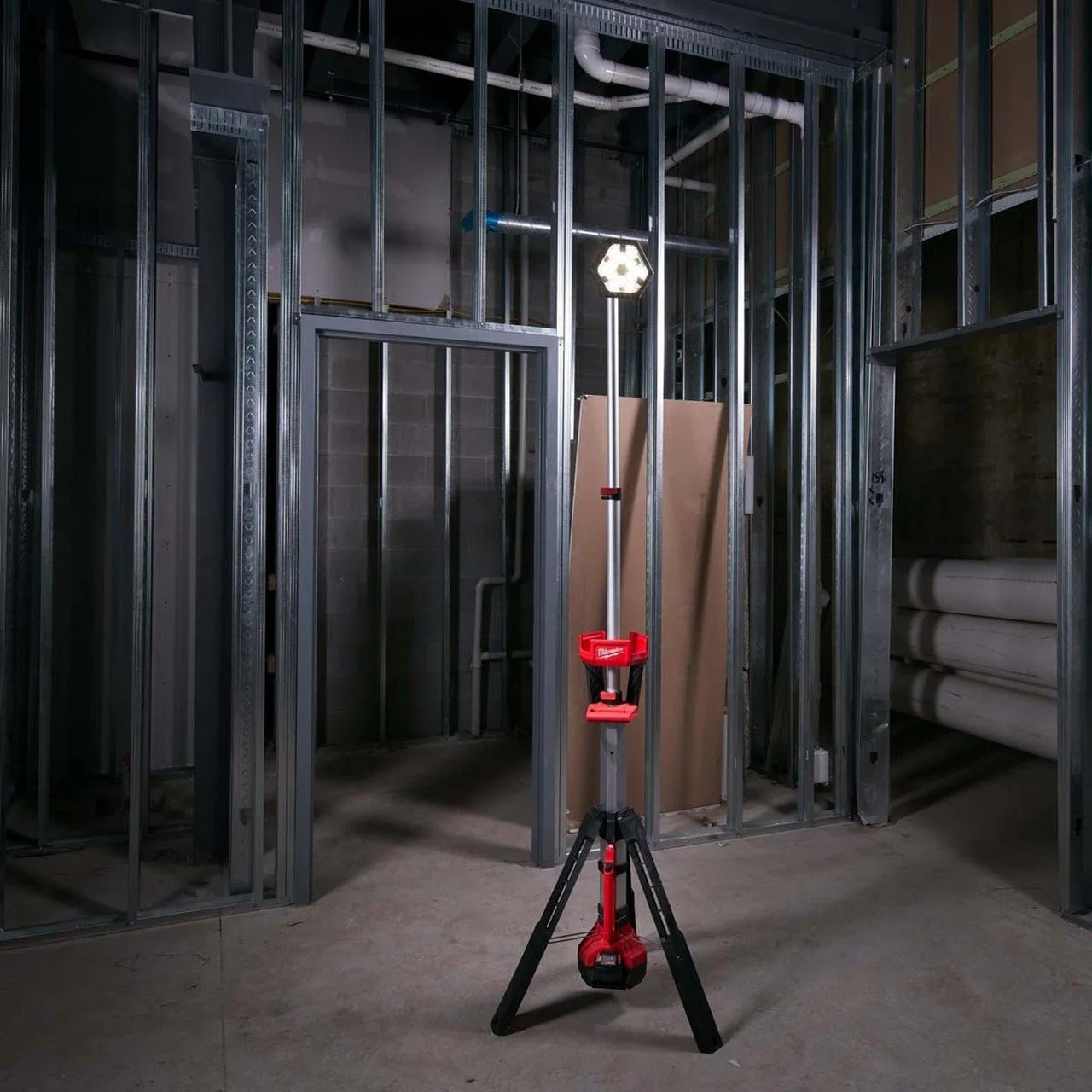 Milwaukee M18™ LED Stand Light Basic M18 SAL-502B - 4933451895 - Image 4