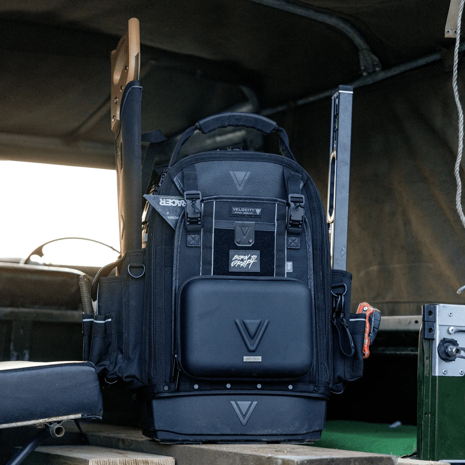 Rogue 55 Carpenters Backpack - Image 5